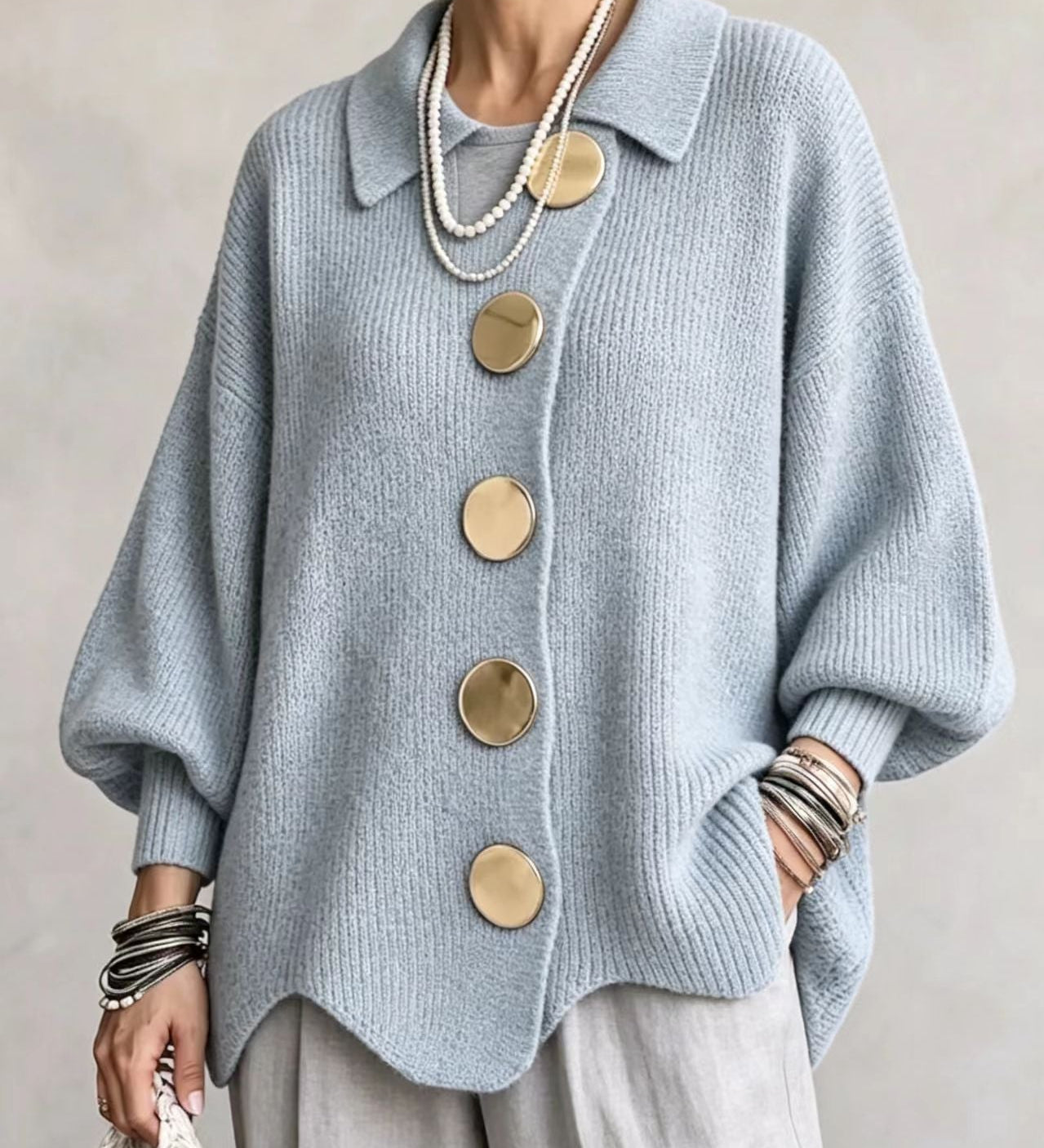 Victoire | Oversize kardigan sa velikim zlatnim dugmadima